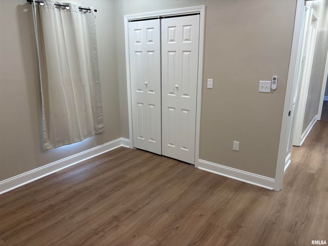 312 W SYCAMORE Street, Carbondale, IL 62901