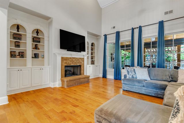 1289 BRAYSHORE DR, Collierville, TN 38017