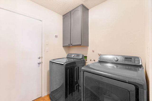 956 Galeras Street NW, Albuquerque, NM 87120