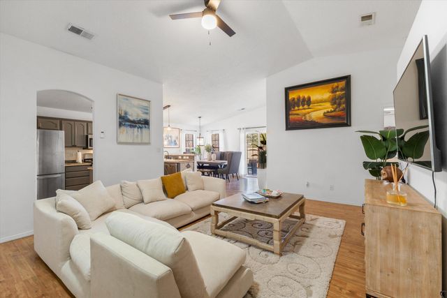 956 Galeras Street NW, Albuquerque, NM 87120