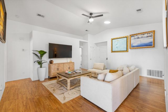 956 Galeras Street NW, Albuquerque, NM 87120