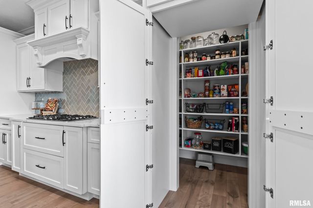 1832 WILLOW BEND Street, Chatham, IL 62629