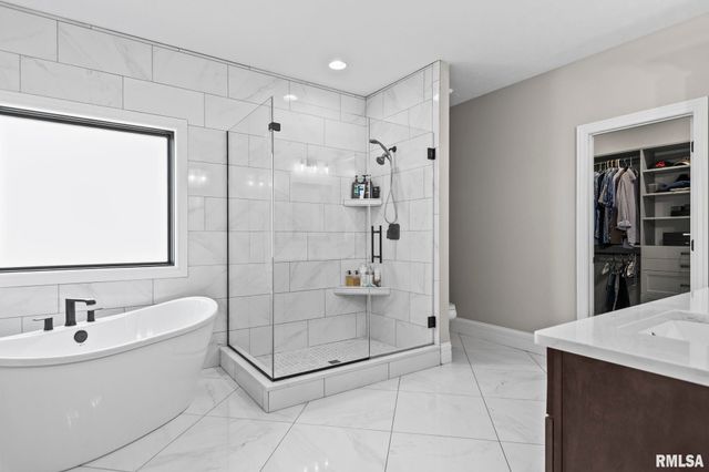 1832 WILLOW BEND Street, Chatham, IL 62629