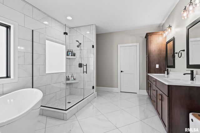 1832 WILLOW BEND Street, Chatham, IL 62629