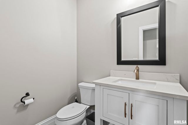 1832 WILLOW BEND Street, Chatham, IL 62629