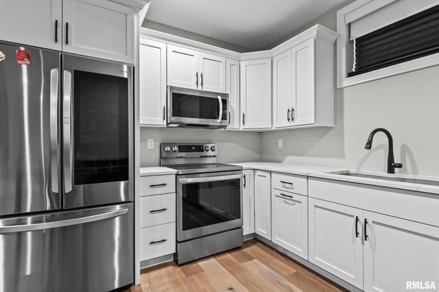 1832 WILLOW BEND Street, Chatham, IL 62629