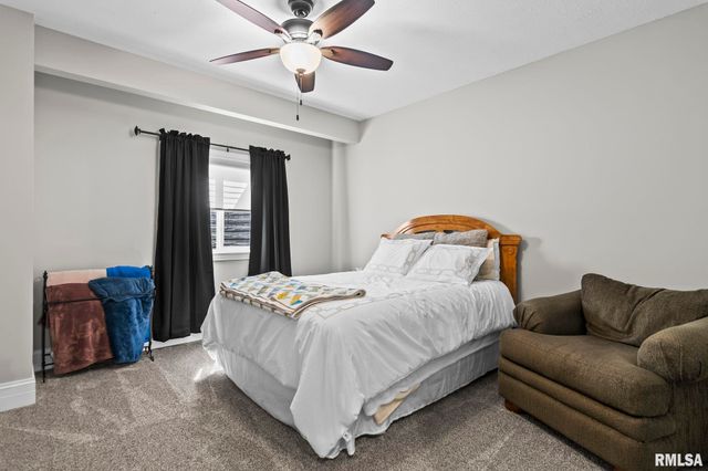 1832 WILLOW BEND Street, Chatham, IL 62629