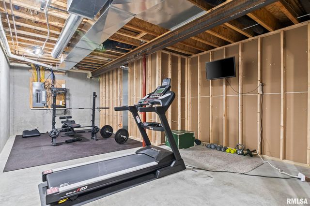 1832 WILLOW BEND Street, Chatham, IL 62629