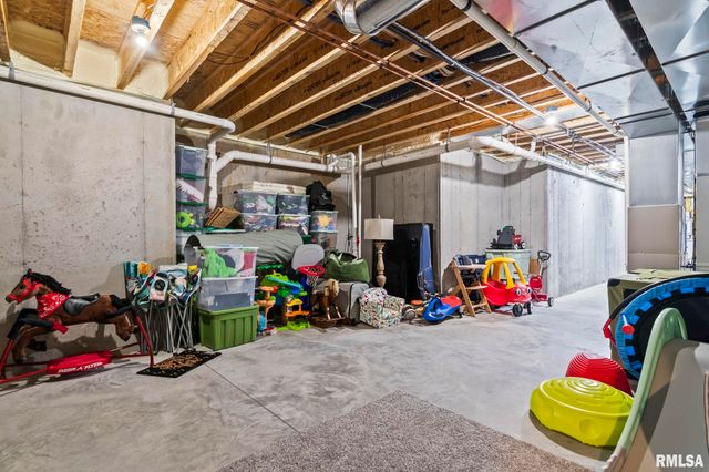 1832 WILLOW BEND Street, Chatham, IL 62629