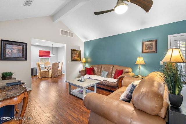 3301 HERMITAGE Road E, Jacksonville, FL 32277