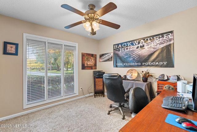 3301 HERMITAGE Road E, Jacksonville, FL 32277