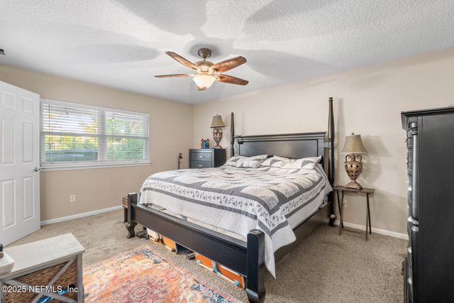 3301 HERMITAGE Road E, Jacksonville, FL 32277