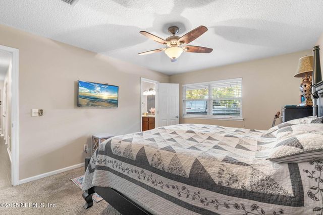 3301 HERMITAGE Road E, Jacksonville, FL 32277