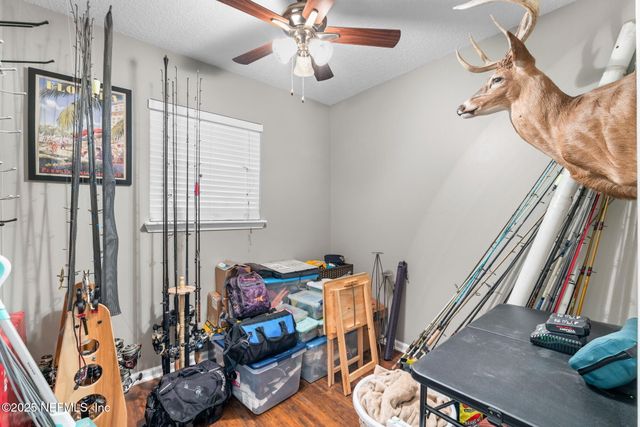 3301 HERMITAGE Road E, Jacksonville, FL 32277