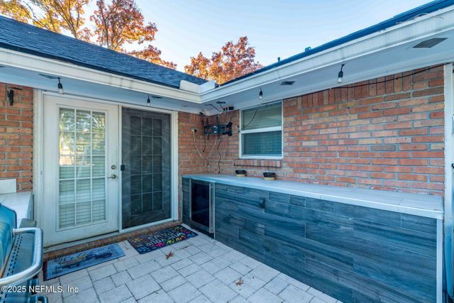 3301 HERMITAGE Road E, Jacksonville, FL 32277