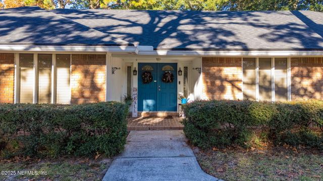3301 HERMITAGE Road E, Jacksonville, FL 32277