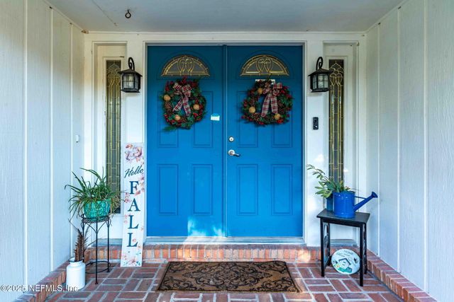 3301 HERMITAGE Road E, Jacksonville, FL 32277