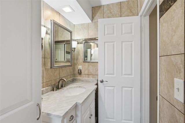 1636 S LAKE AVENUE 1, Clearwater, FL 33756