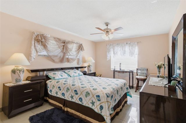 1636 S LAKE AVENUE 1, Clearwater, FL 33756