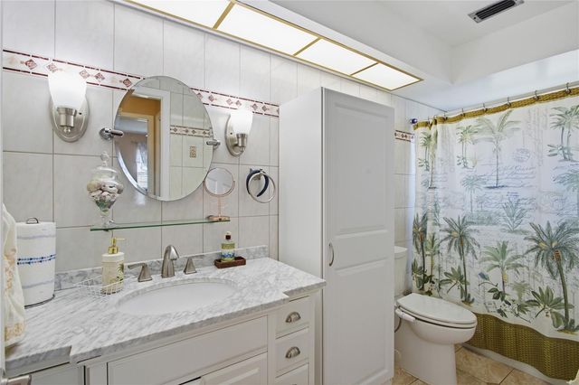 1636 S LAKE AVENUE 1, Clearwater, FL 33756