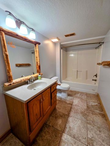 6777 Primrose Court S, Cottage Grove, MN 55016