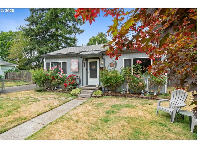 8325 Ne GOING Pl, Portland, OR 97220
