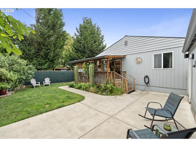 8325 Ne GOING Pl, Portland, OR 97220