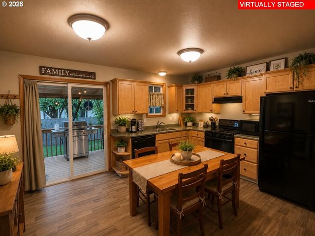 8325 Ne GOING Pl, Portland, OR 97220