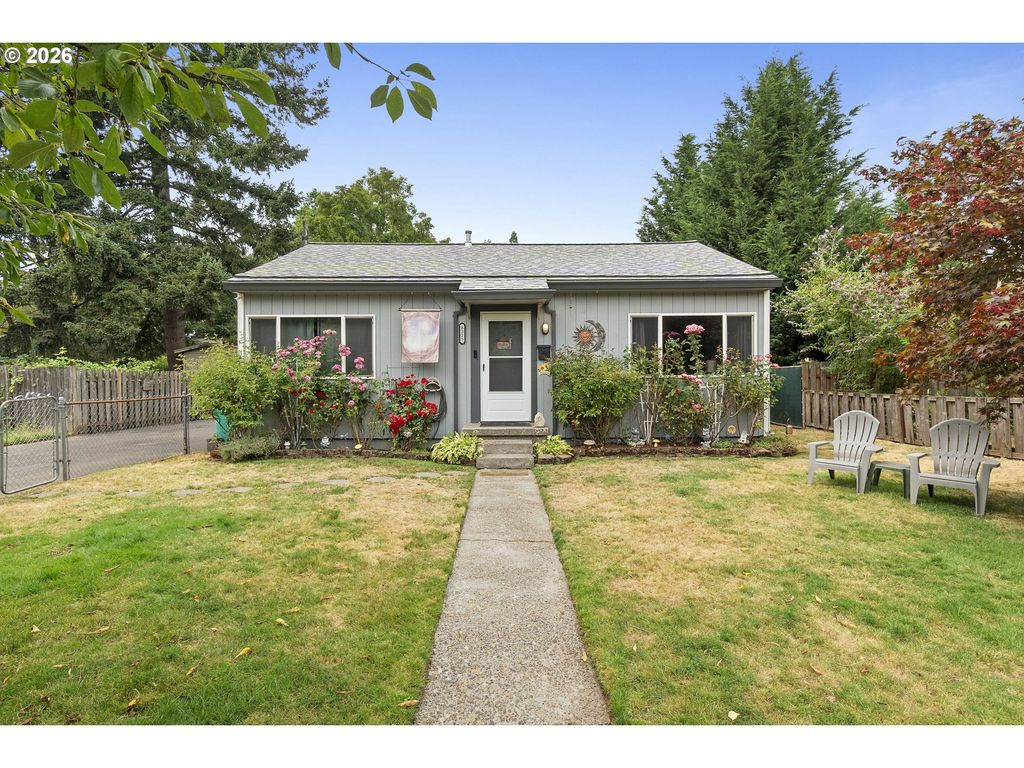 8325 Ne GOING Pl, Portland, OR 97220