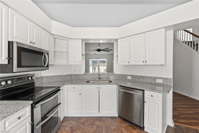 2020 Coral Ivy LN, Chesapeake, VA 23323