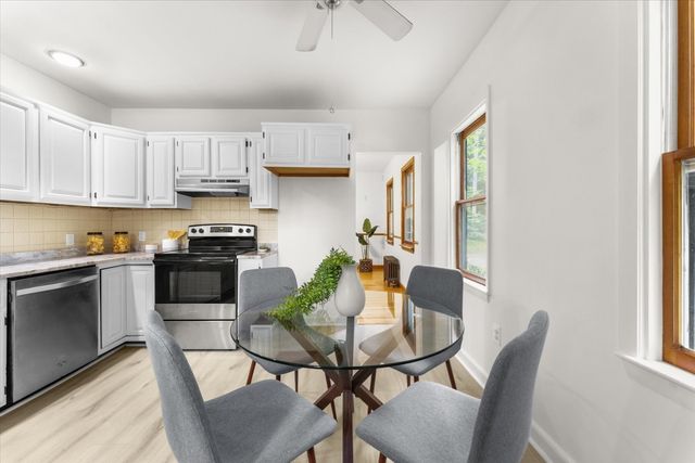 229 Bent St, Franklin, MA 02038