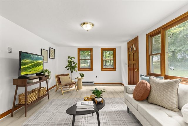 229 Bent St, Franklin, MA 02038