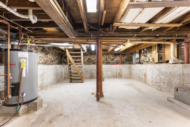 229 Bent St, Franklin, MA 02038