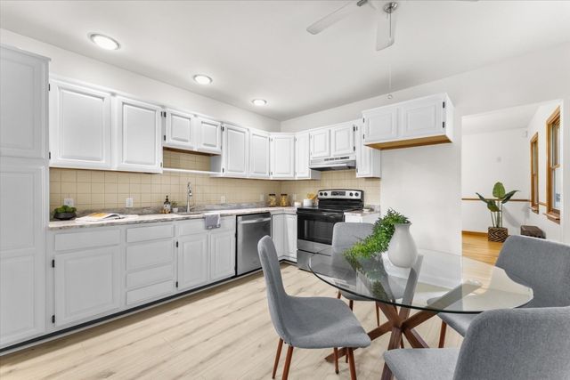 229 Bent St, Franklin, MA 02038