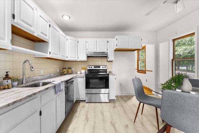 229 Bent St, Franklin, MA 02038