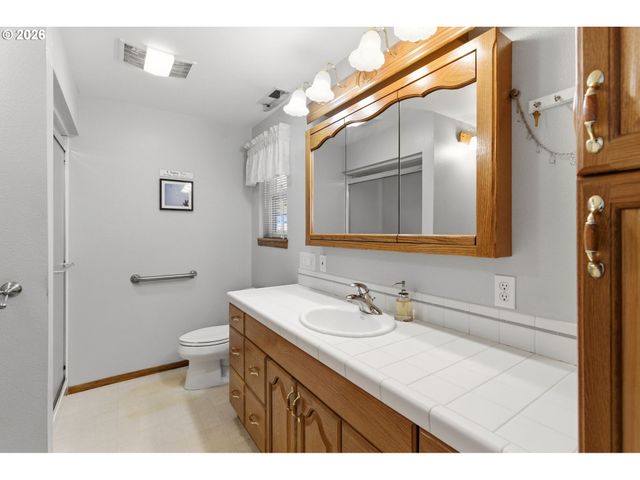 778 49TH Ave, Salem, OR 97317