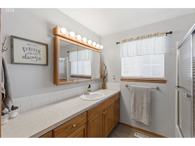 778 49TH Ave, Salem, OR 97317