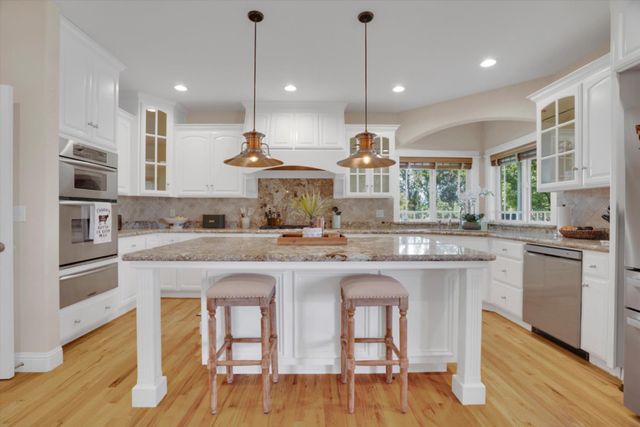 30999 Grooms Rd, Oakdale, CA 95361