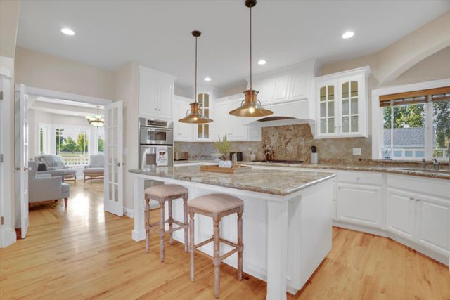 30999 Grooms Rd, Oakdale, CA 95361