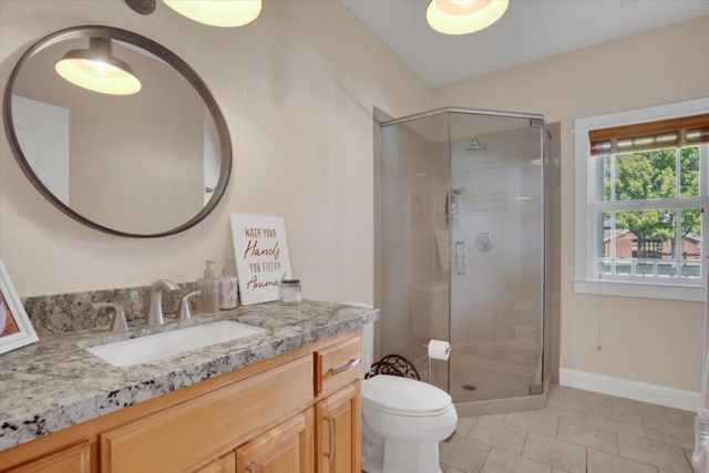 30999 Grooms Rd, Oakdale, CA 95361