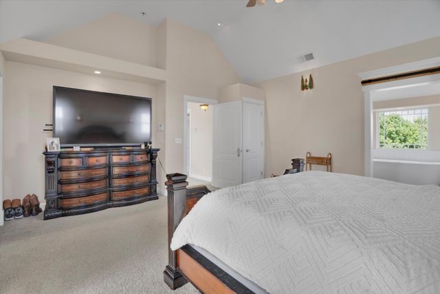 30999 Grooms Rd, Oakdale, CA 95361