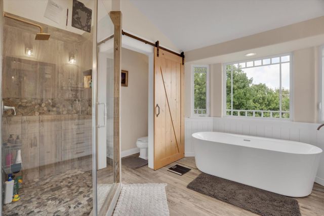 30999 Grooms Rd, Oakdale, CA 95361