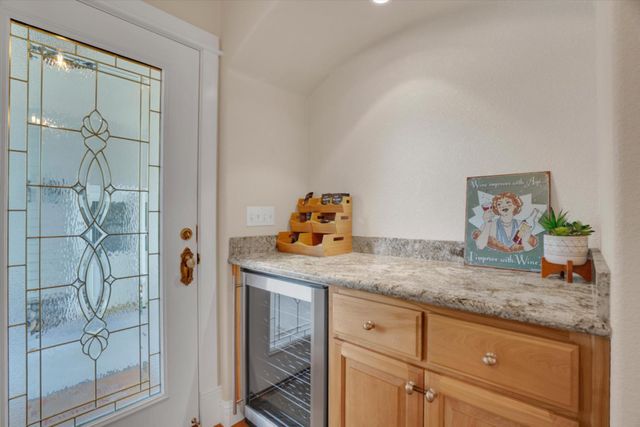 30999 Grooms Rd, Oakdale, CA 95361