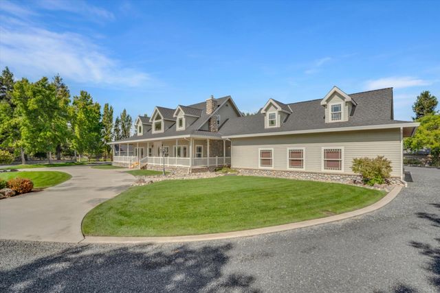 30999 Grooms Rd, Oakdale, CA 95361