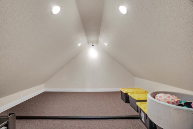 30999 Grooms Rd, Oakdale, CA 95361