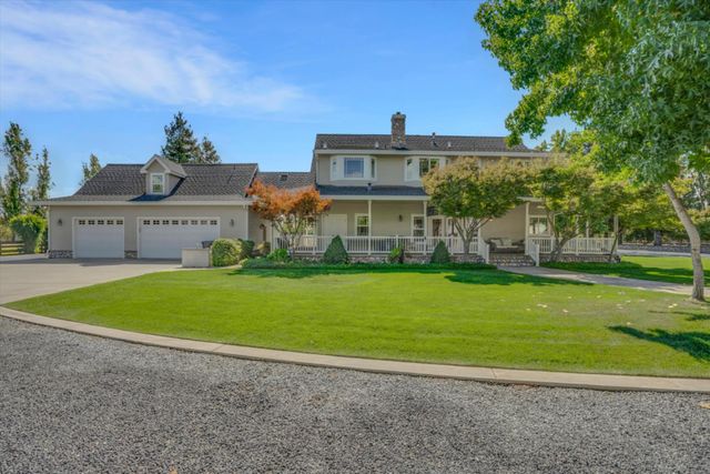 30999 Grooms Rd, Oakdale, CA 95361