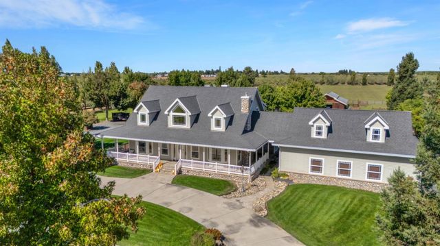 30999 Grooms Rd, Oakdale, CA 95361
