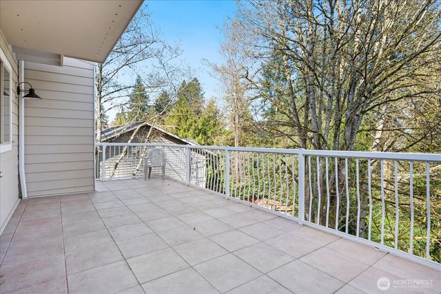 16018 36th Avenue NE, Lake Forest Park, WA 98155