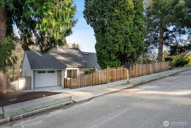 16018 36th Avenue NE, Lake Forest Park, WA 98155