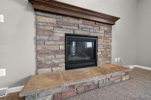 281 E Gailen Lane, Milton, WI 53563